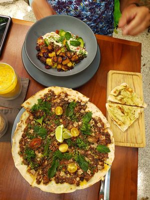 Tofu rice bowl and portobello flatbread at Arcana in Playa Del Carmen
