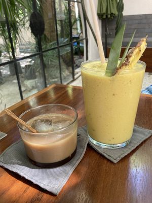 Coffee and smoothie   at Arcana in Playa Del Carmen