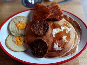 Vegan slam breakfast at Lonely Hearts Cafe in Berlin