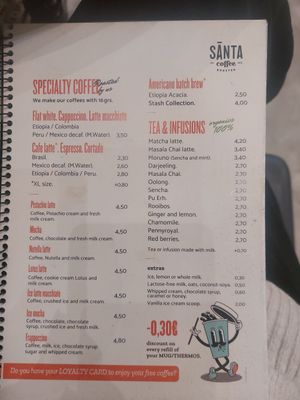 drinks at SANTA coffee in Malaga