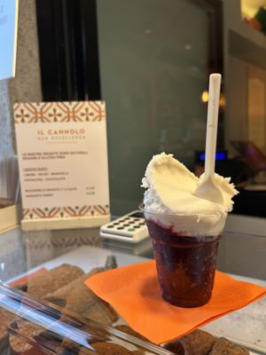 Mulberry and almond granita  at Il Cannolo in Milan