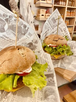 Panino river vegano at River Oglio Bike Bar in Darfo Boario Terme