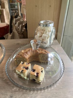 Homemade cakes and marshmallows   at River Oglio Bike Bar in Darfo Boario Terme