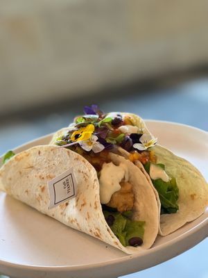  at Cafe Vianee in Miranda