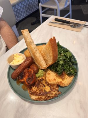 Big breakfast   at Cafe Vianee in Miranda