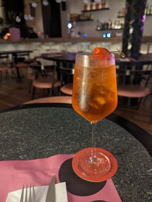 Aperol spritz (la campaña) at Spritzza in Buenos Aires