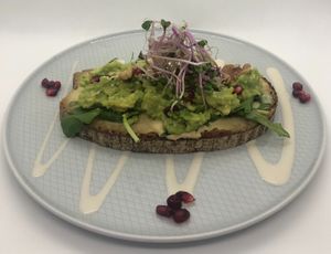 Avocado-Brot at Kaffeemacherei in Frankfurt