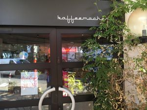 Front door at Kaffeemacherei in Frankfurt