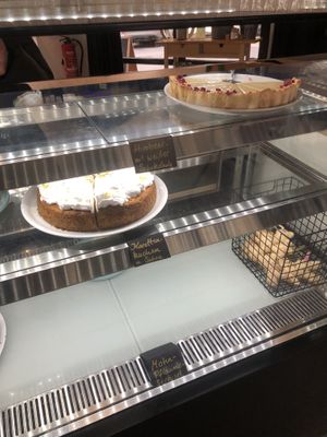 Cakes   at Kaffeemacherei in Frankfurt