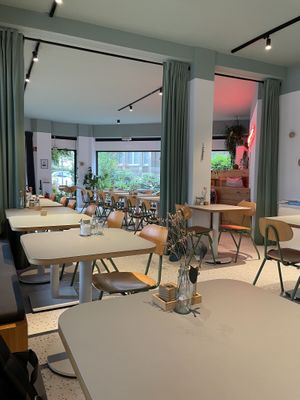 Restaurant inside  at Kaffeemacherei in Frankfurt