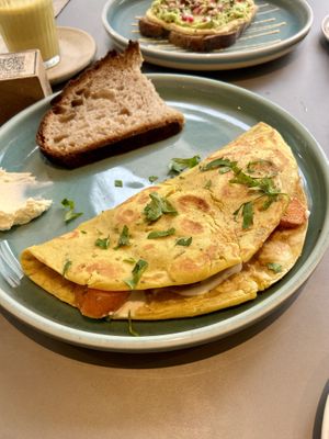 Omelette with vegetables   at Kaffeemacherei in Frankfurt