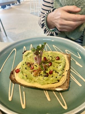 Avocado bread  at Kaffeemacherei in Frankfurt