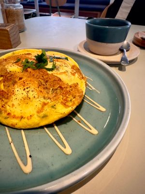 Avocado sandwich (yes, it’s underneath) with mini omelette  at Kaffeemacherei in Frankfurt