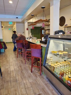 Bar area at UpRising bakery & cafe in Lake In The Hills