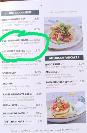 Menu with vegan options circled at Brownies & downieS in Gouda