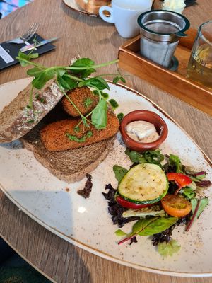  at Brownies & downieS in Tiel