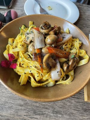 Fettuccini a la huancaina con saltado  at El Chino Vegano in Lima