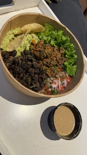 Bowl mexicano  at El Chino Vegano in Lima