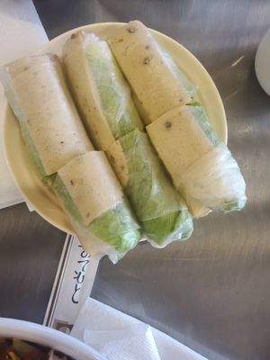 Spring rolls at The Vegan Shop in Hilo