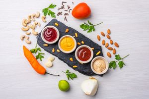 Salsas WOW! Gluten Free

- Kétchup artesanal
- Ají especial de la casa
- Mayo de almendras
- BBQ at Holy Plants in Lima