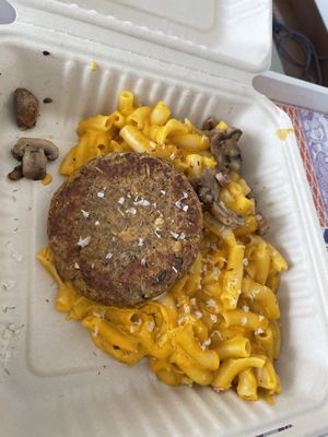 Mac & cheese  at Holy Plants in Lima