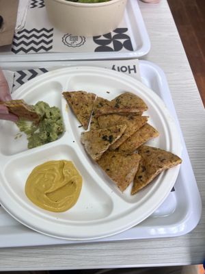 Pita bread with dip  at Holy Plants in Lima