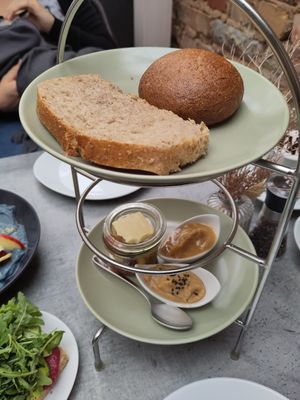  at Ennie's Deli & Mehr in Homburg