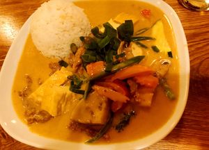 Tofu & seitan peanut curry at Rou Vegan in Berlin