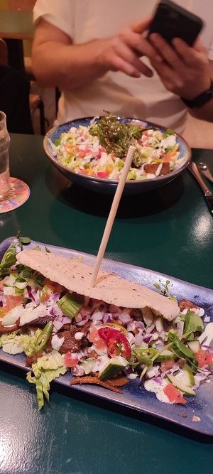 Bowl: Karma Kebab Salon & Pizza Kebab at Zeta in The Hague