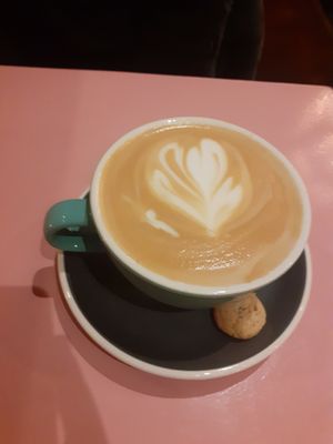 Cappucino (cow's milk) at Zeta in The Hague