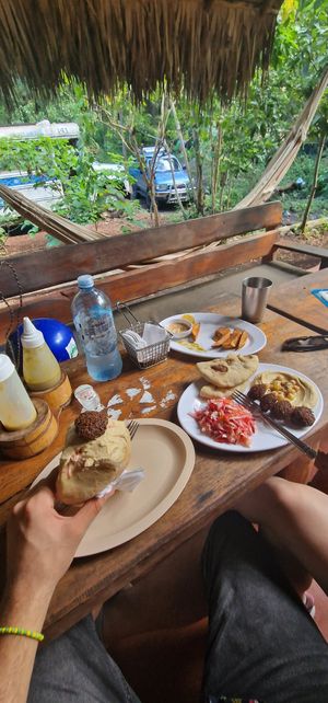 Full menu at Bustavo Food Bus in Ometepe