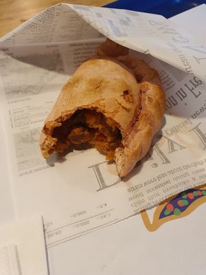 Vegan Empenada at El Almacén Empanadas - Rue du Taur in Toulouse