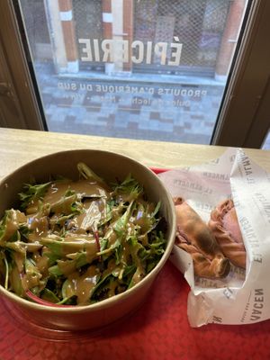   at El Almacén Empanadas - Rue du Taur in Toulouse