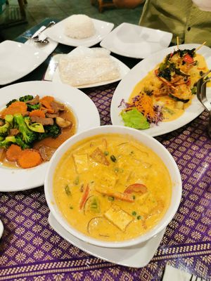 Red curry tofu at Thai Thani in Orlando