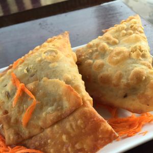 veg samosa at Taj Mahal in Siem Reap