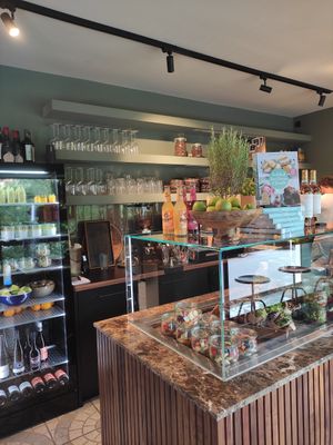  at Nina‘s Deli in Dreieich