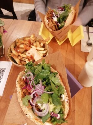 Klassiker 2.0 und Funky fries at Happy Döner in Mainz