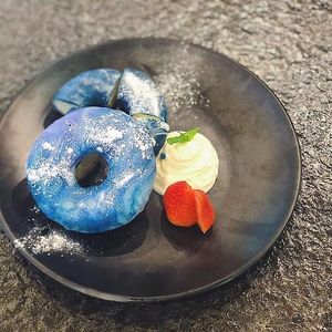 Vegetarian donuts at Planet Green 青苔行星·现代蔬食料理 in Shenzhen