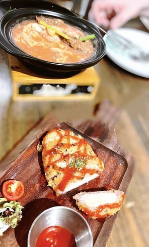 Fried “pork” and tofu skin soup  at Planet Green 青苔行星·现代蔬食料理 in Shenzhen