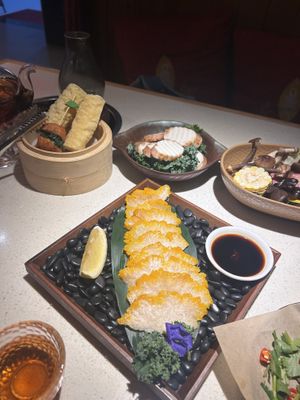 Funghi - tastes like sashimi!   at Yi Ye Yi Shijie - 一叶一世界 in Shenzhen