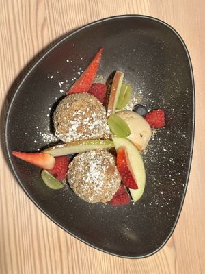   at Sankt Annas - Augustenstraße  in Munich