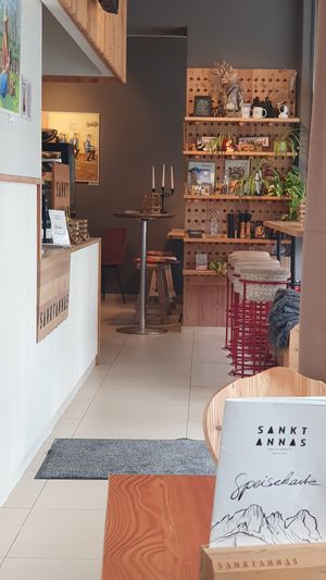  at Sankt Annas - Augustenstraße  in Munich