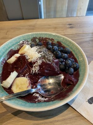 acai bowl  at Bowls & Blenders in Munich