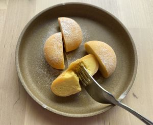 Mochi with mango: nice texture, but the ice-cream tasted a bit artificial  at Shokudo in Utrecht