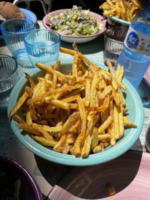 1/2 kg french fries   at Timesburg in Barcelona