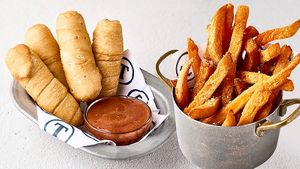 Tequeños and sweet potatoes at Timesburg in Barcelona