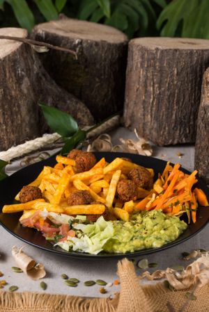 Healthy papafel (meatloafs of lentil, chickpea and mixed) at Shagra in Manizales