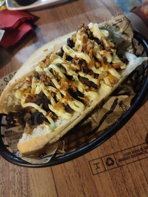 Hot dog at El Purgatorio in Cartagena