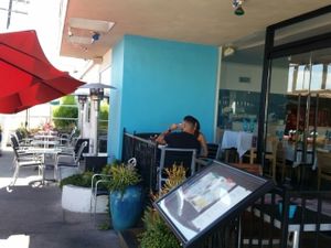 outside patio at Turquoise in Redondo Beach