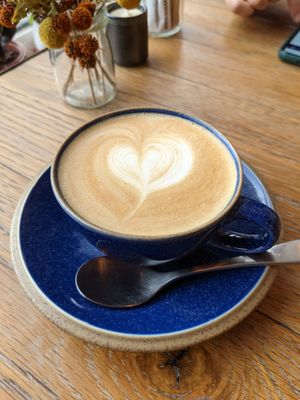 Oat latte at Hata in Edinburgh